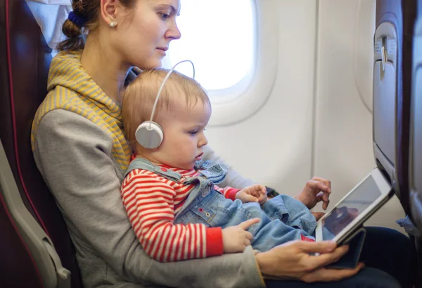 how to travel with infant on plane    